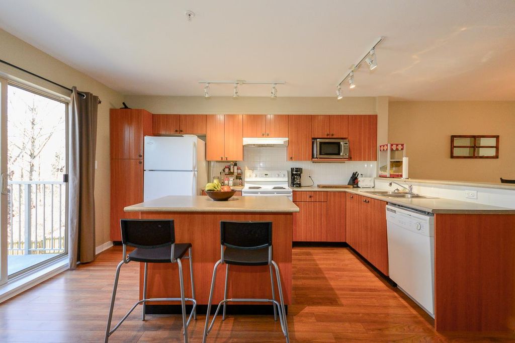 listing image 1106145169775994261