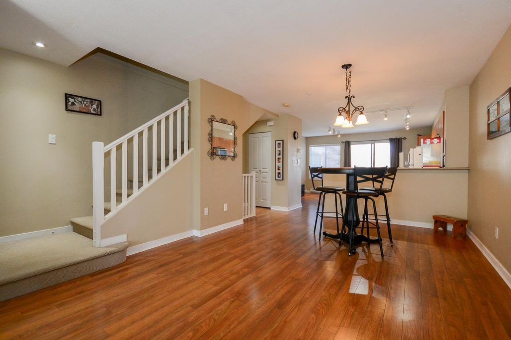 listing image 1107538669342933905