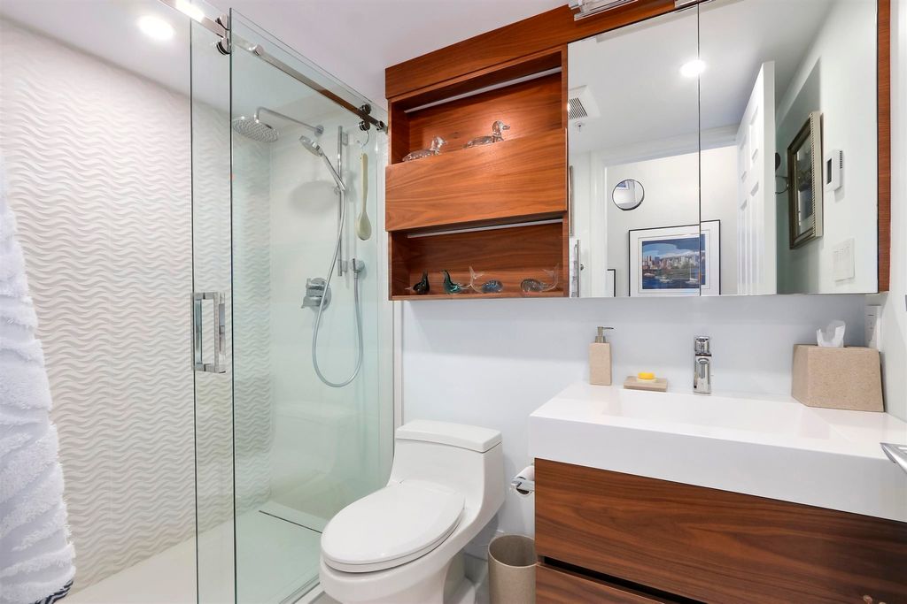 listing image 1104095125905181090