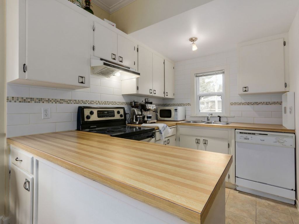 listing image 1108973137771580706