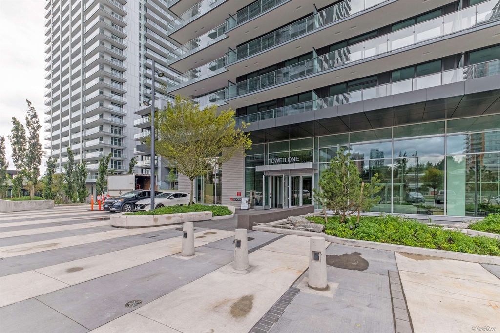 listing image 1109980889907545796