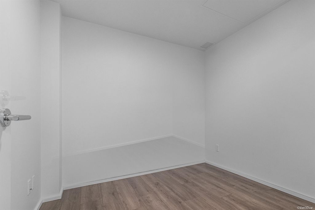 listing image 1102597660032403303