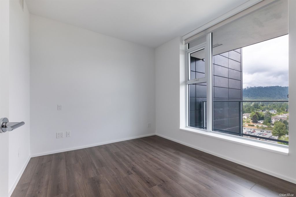 listing image 1103939554988213604