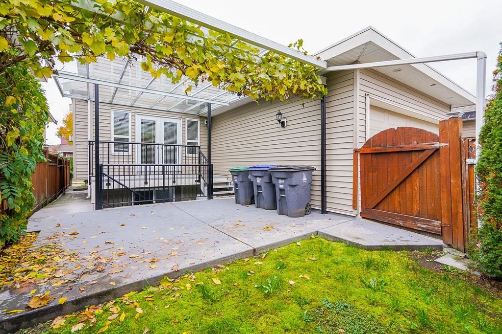 listing image 1109525586428752766