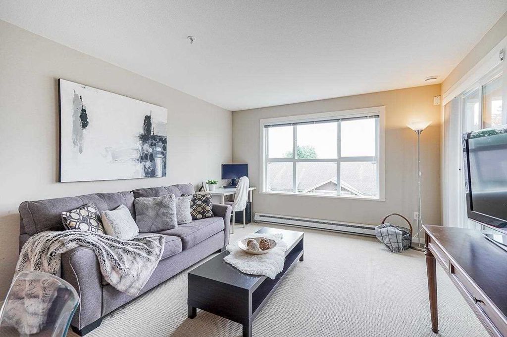 listing image 1101811693991476221