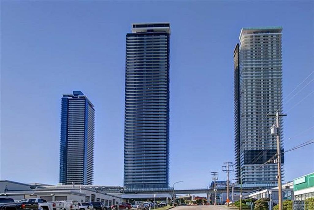 listing image 1101860822581677454