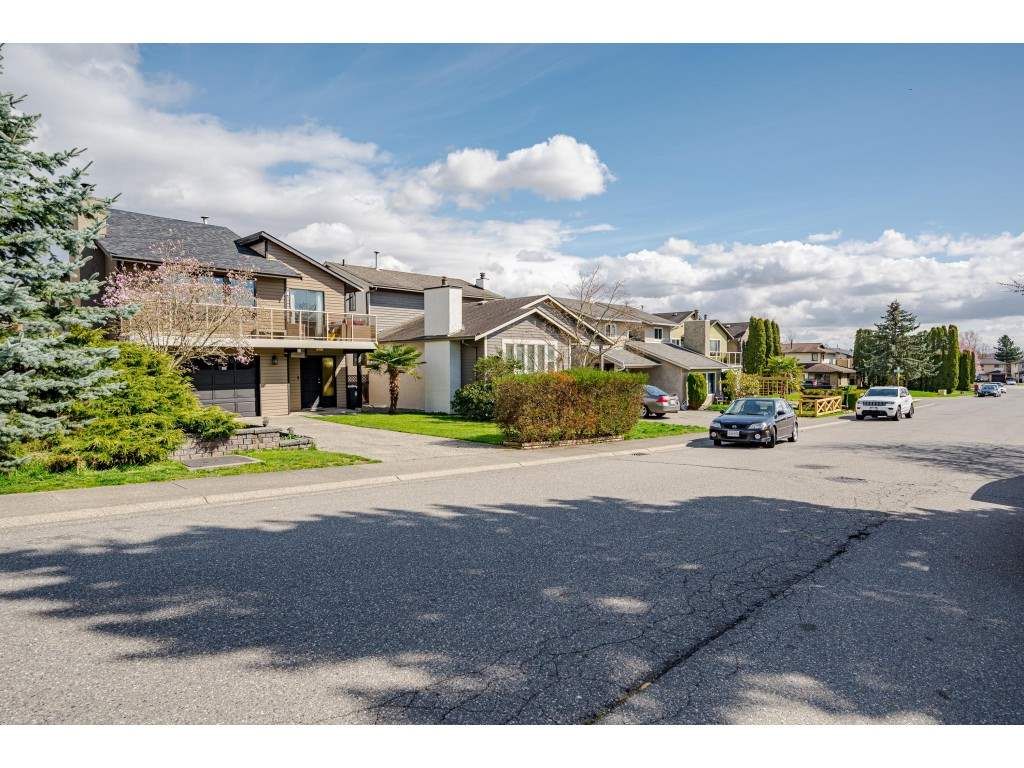 listing image 1108303399456521095