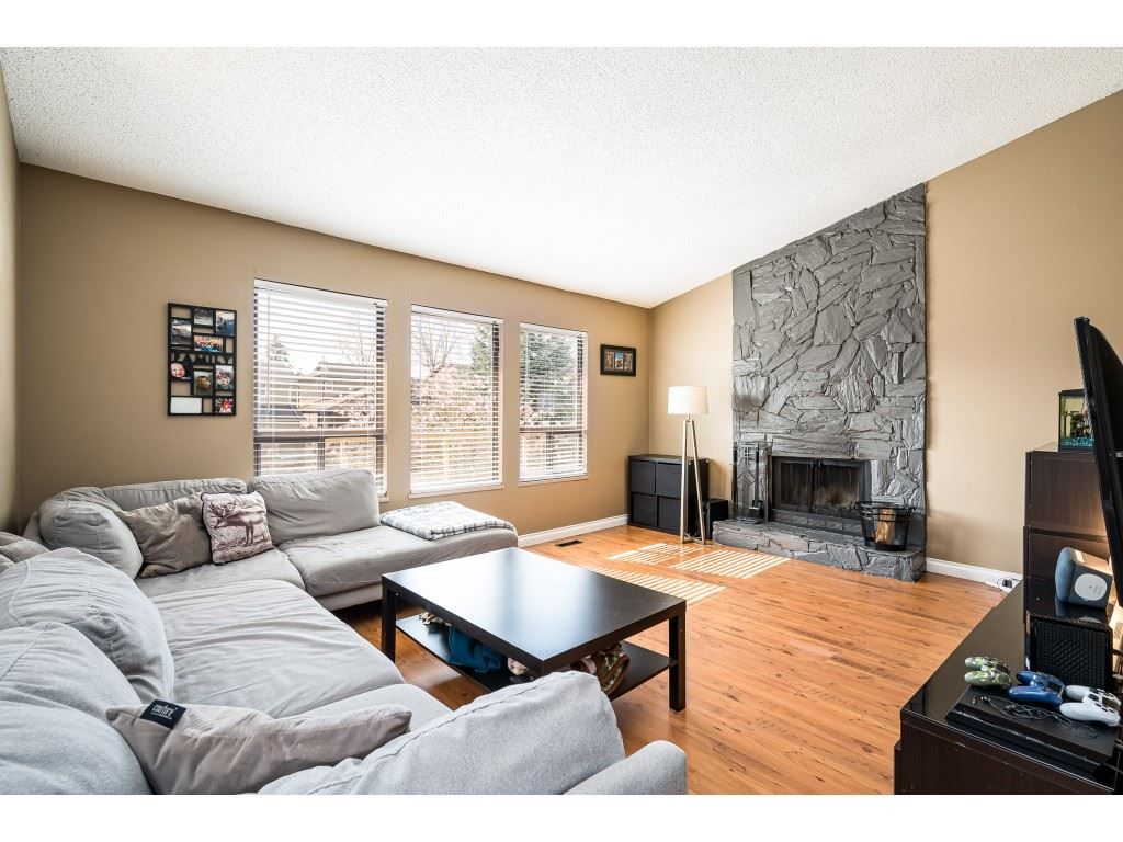 listing image 1101122887564775215