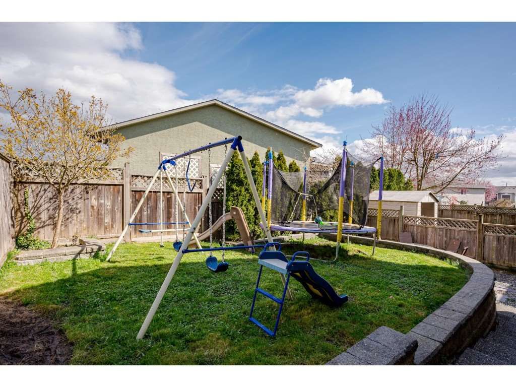 listing image 1106216673698884015