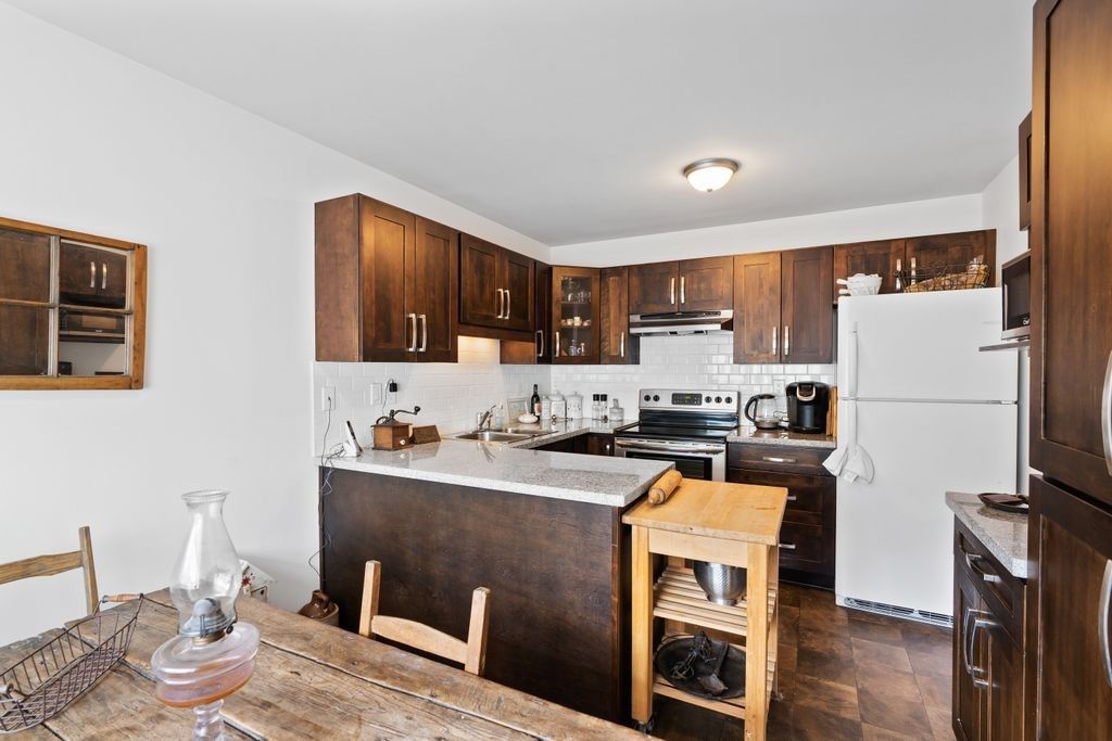 listing image 1105663118173830989