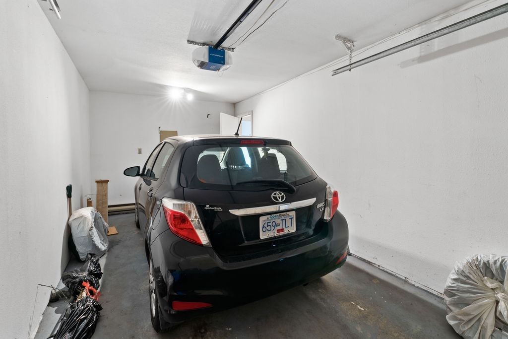 listing image 1104345602910249316