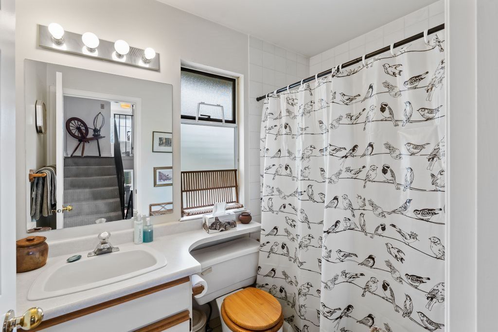 listing image 1101000404594949894