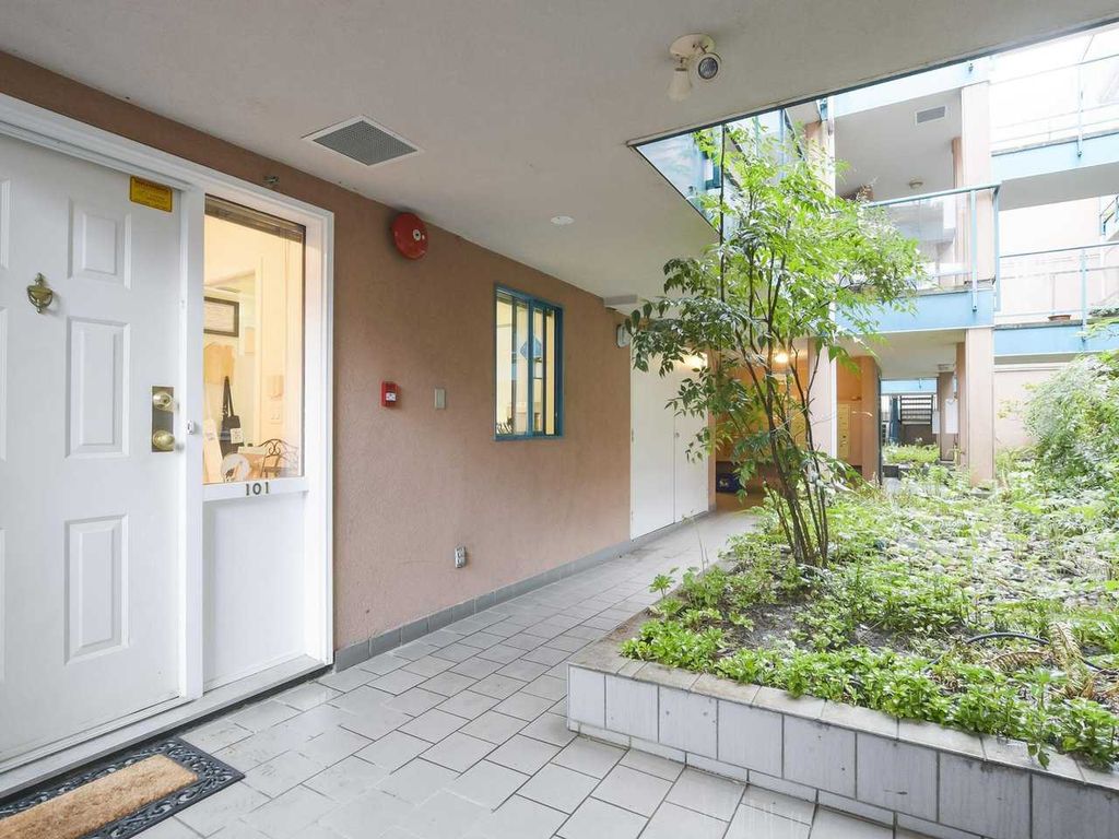 listing image 1102051225030468209