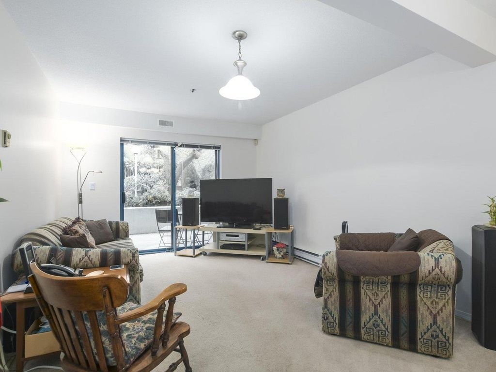 listing image 1106282597578268347