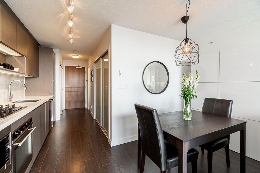 listing image 1105578357957334574
