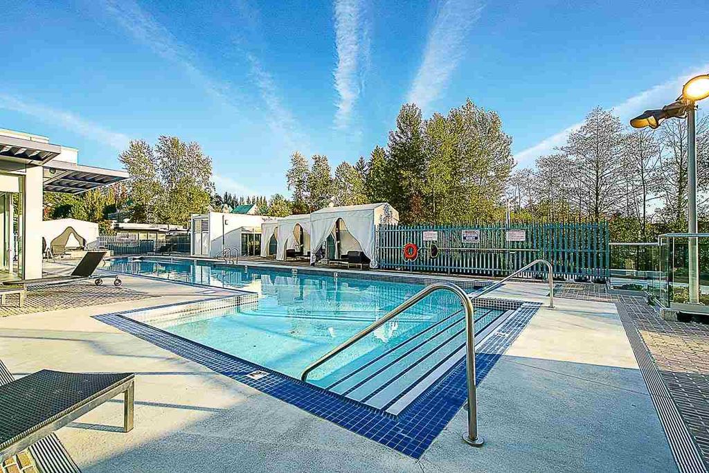 listing image 1105173657955458249