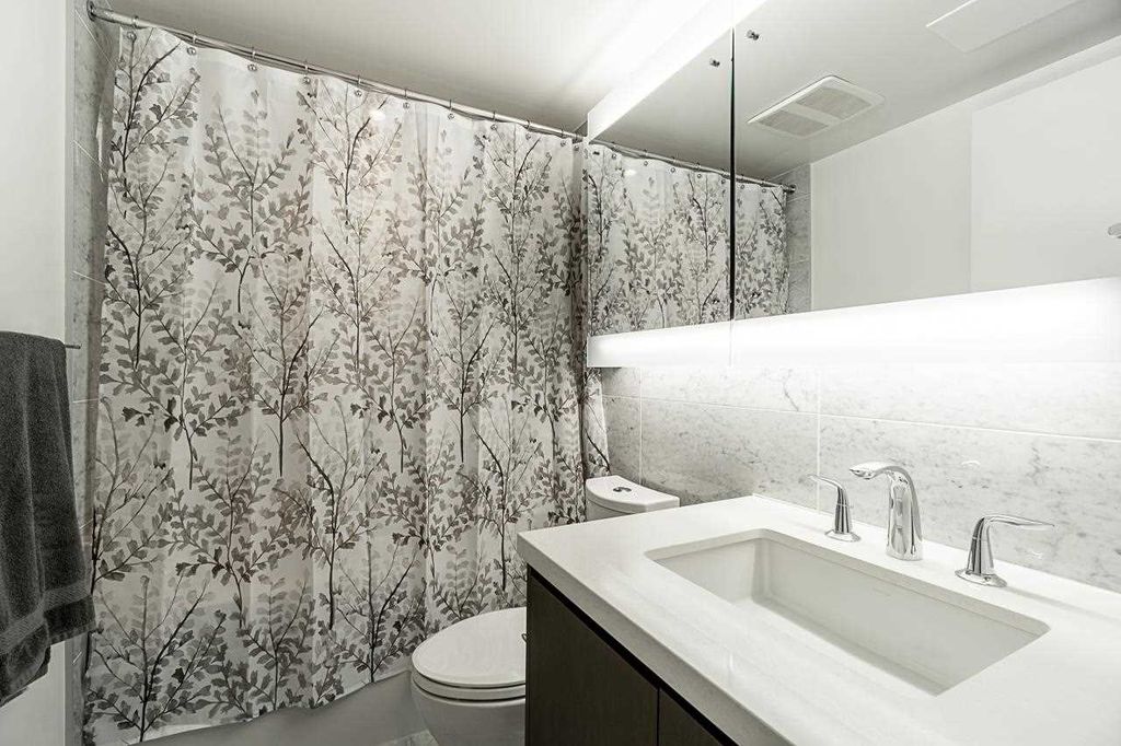 listing image 1102469679057010187