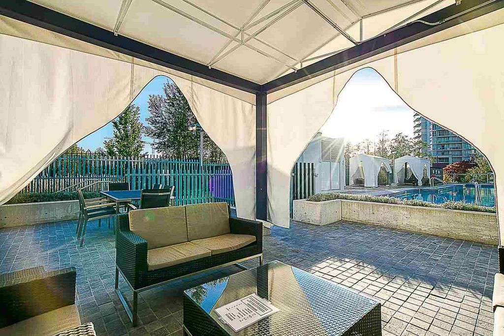 listing image 1102094184334673170