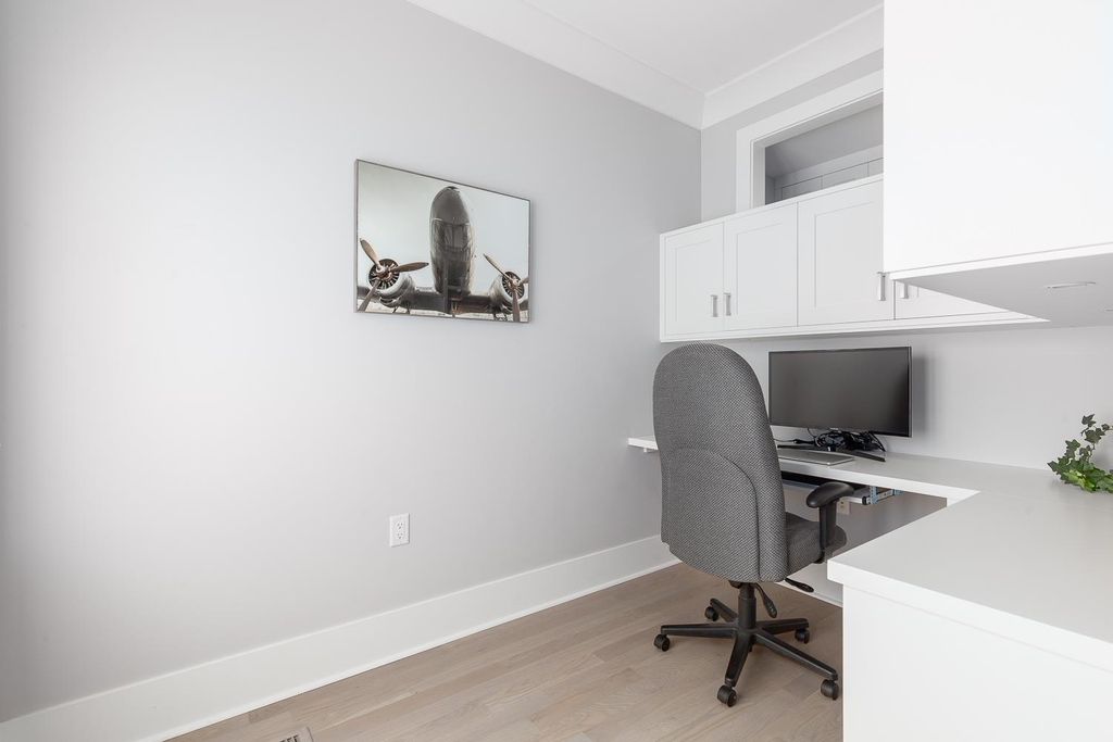 listing image 1105942640162130530