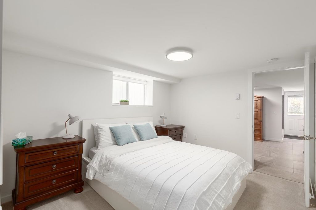 listing image 1101864217134828393
