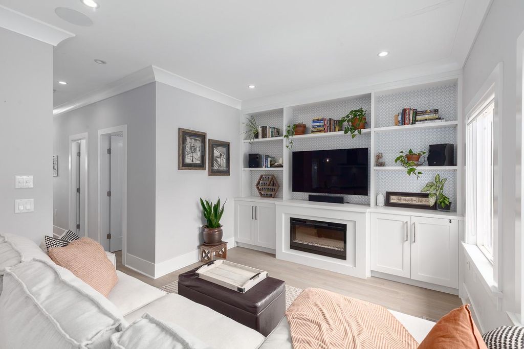 listing image 1104190935524226052