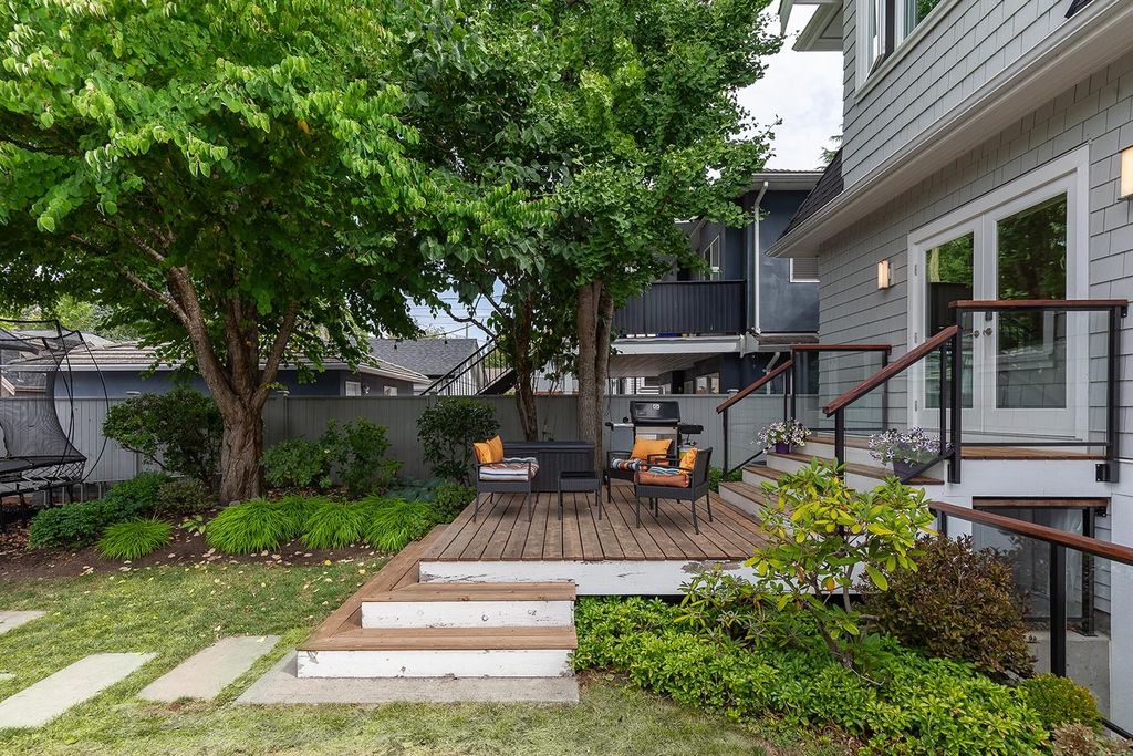 listing image 1104293154543412449