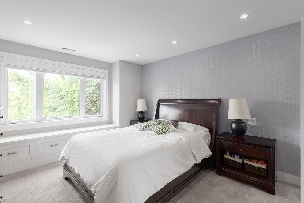 listing image 1108445594337702667