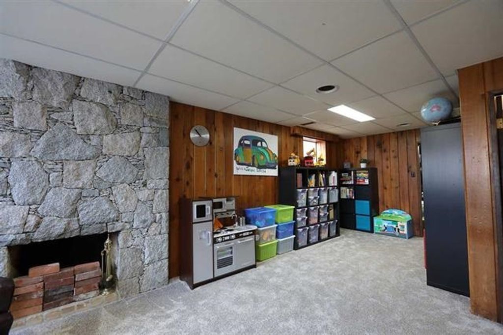 listing image 1102108371557632113