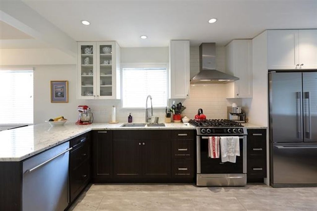 listing image 1106276265255231733