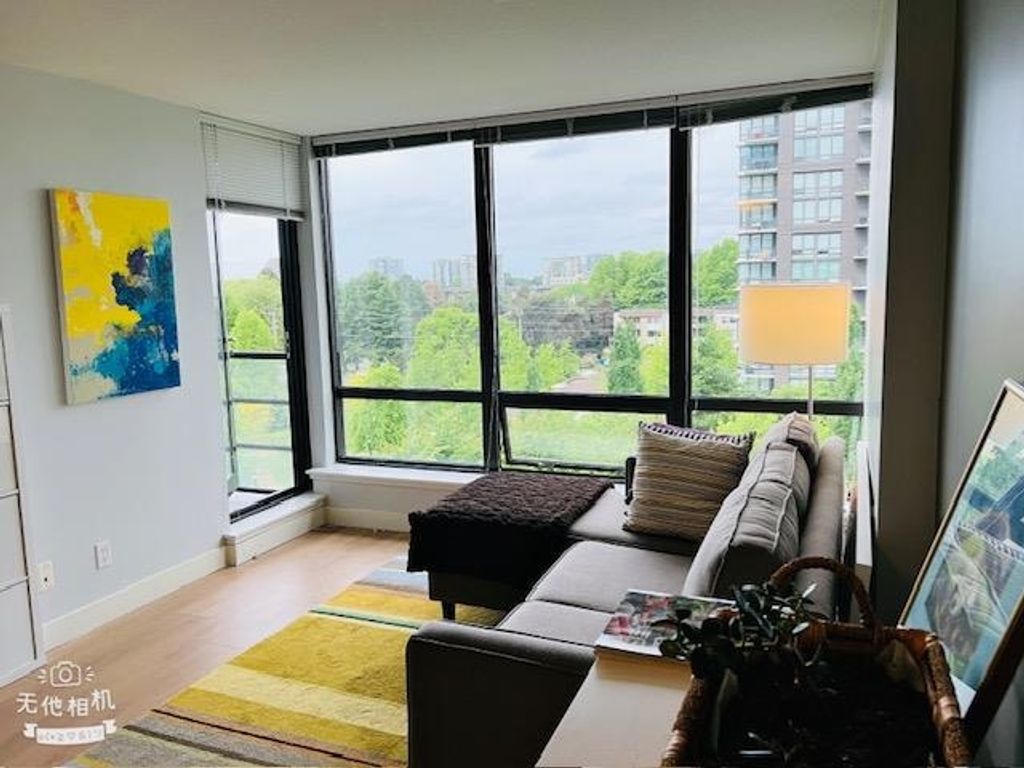 listing image 1102651644050451691