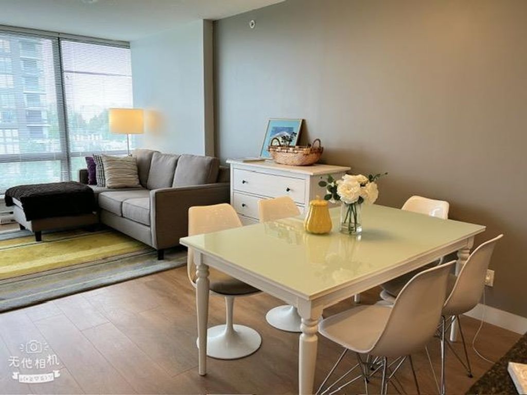 listing image 1107856370129635505