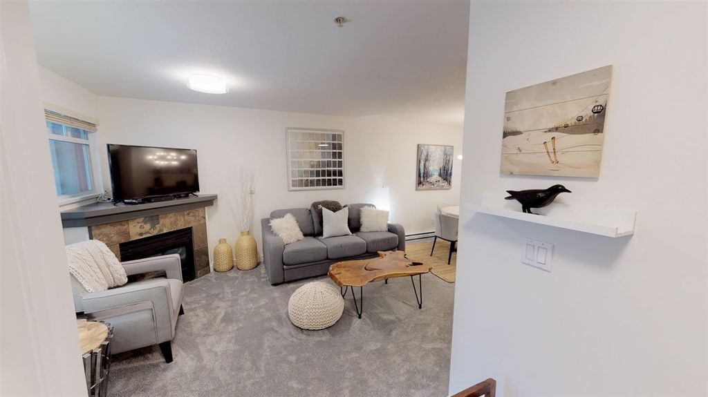 listing image 1102944837060608733