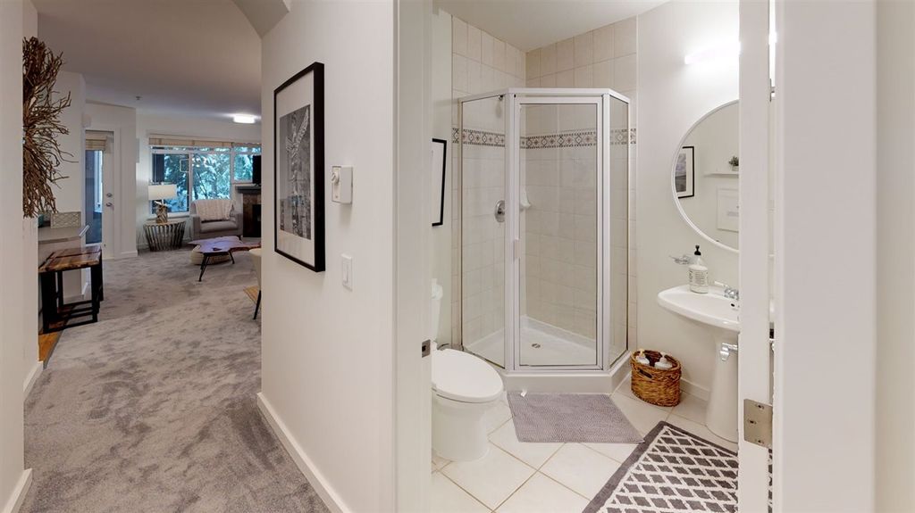 listing image 1103734826407323511