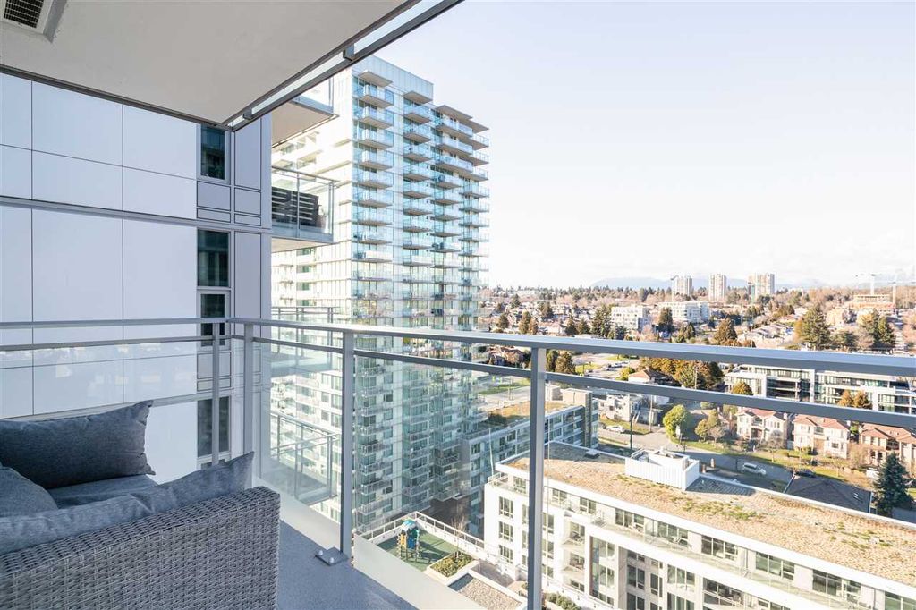 listing image 1104943459594273440