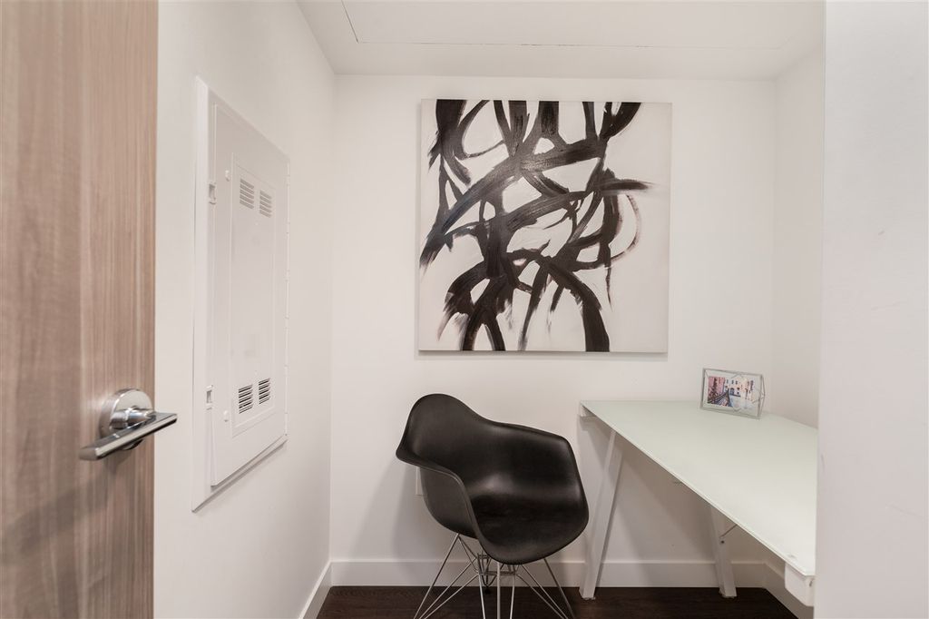 listing image 1106795323854904231