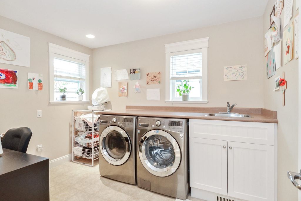 listing image 1102325724044748475