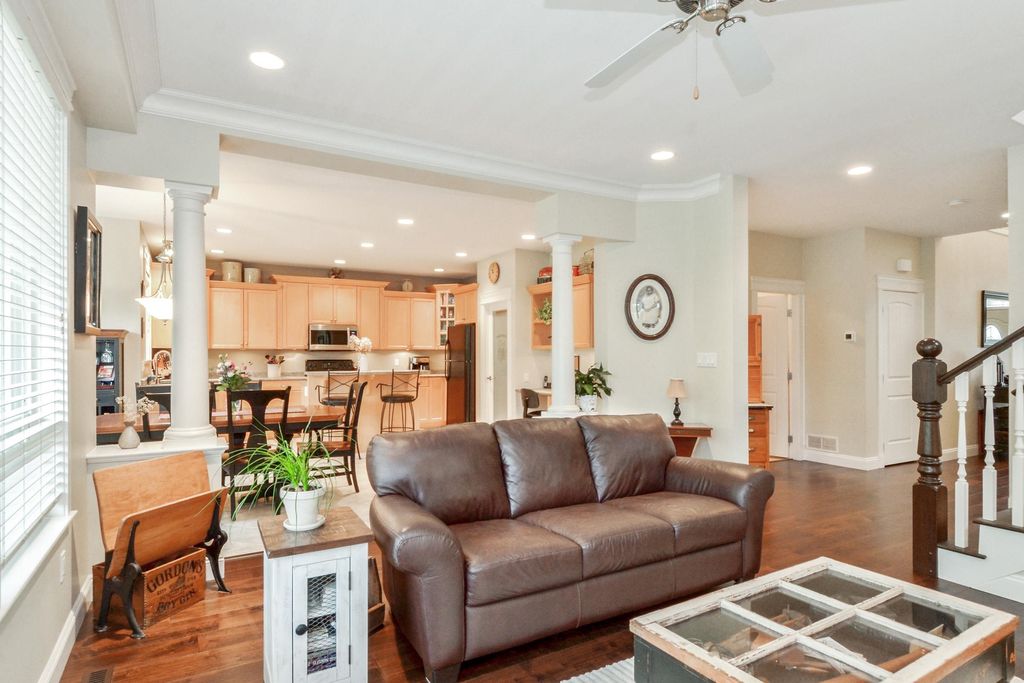 listing image 1105057550022537042