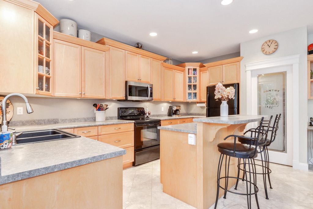 listing image 1105910395602261163