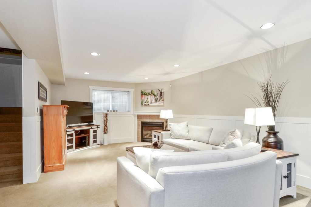 listing image 1102432395249551894