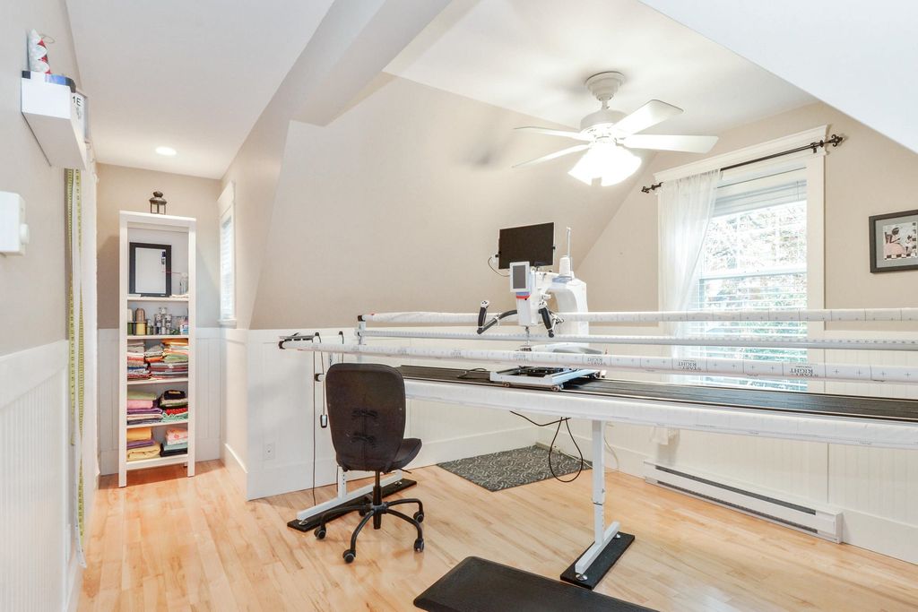 listing image 1102750295927382368