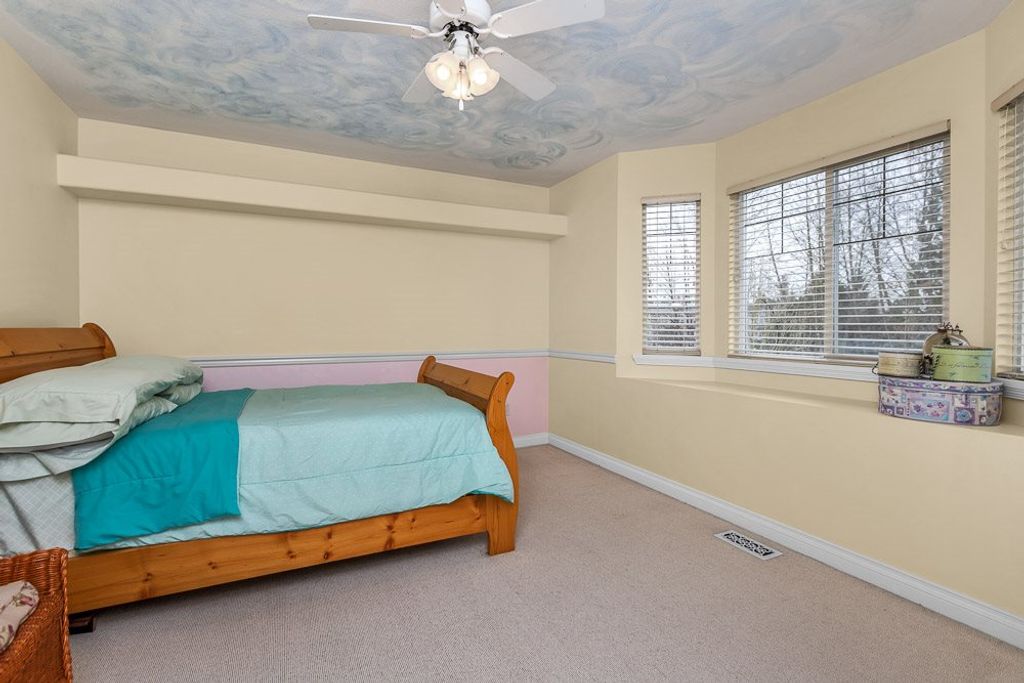 listing image 1108093396535838705