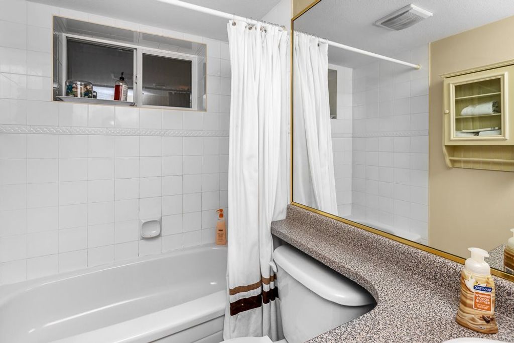 listing image 1100791439157732293