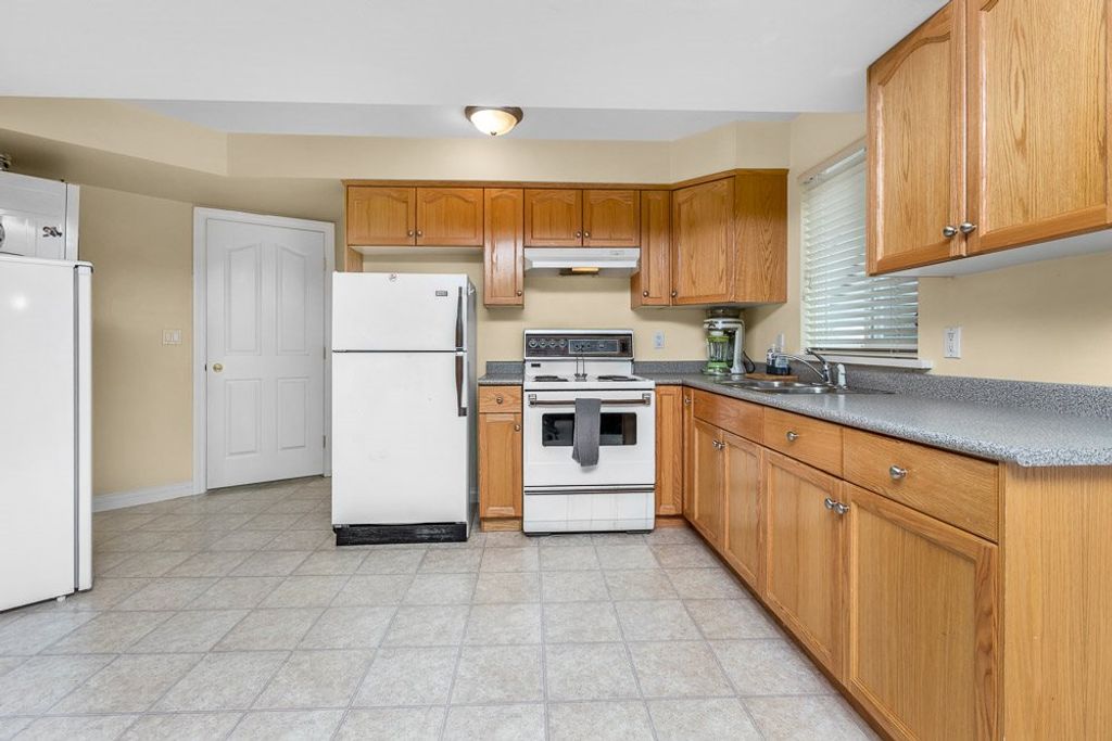 listing image 1102198036369199684