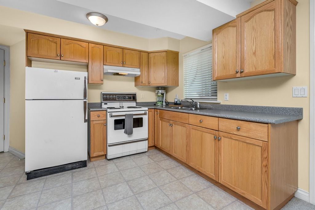 listing image 1107117153328648939