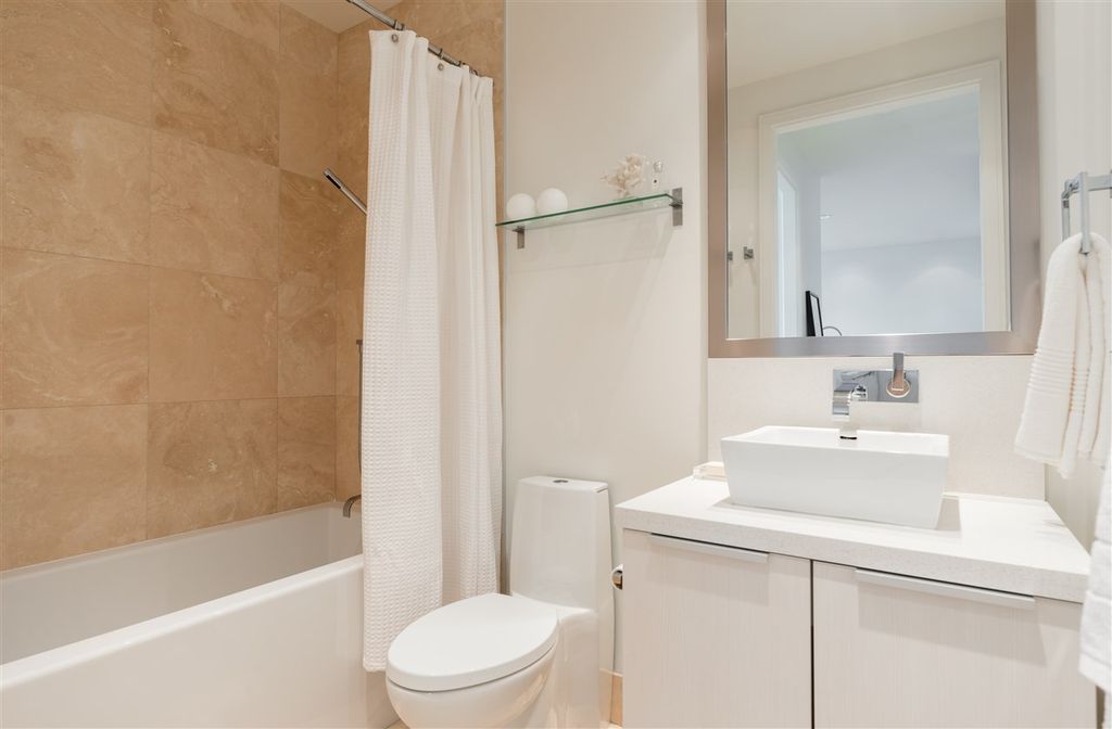 listing image 1106352311063231281