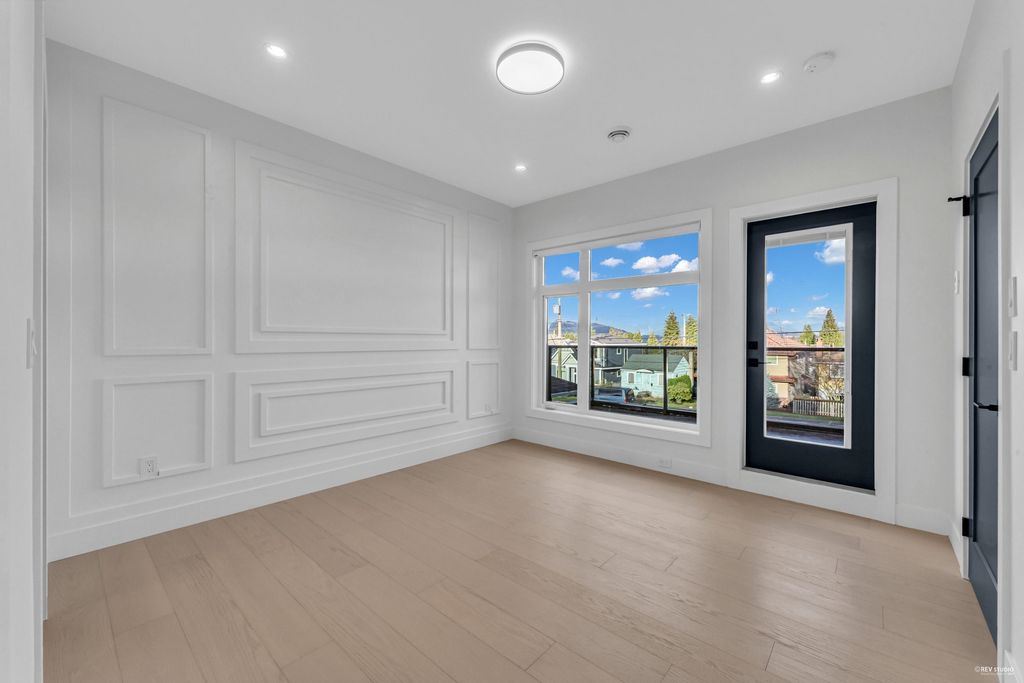 listing image 1104341566742372529
