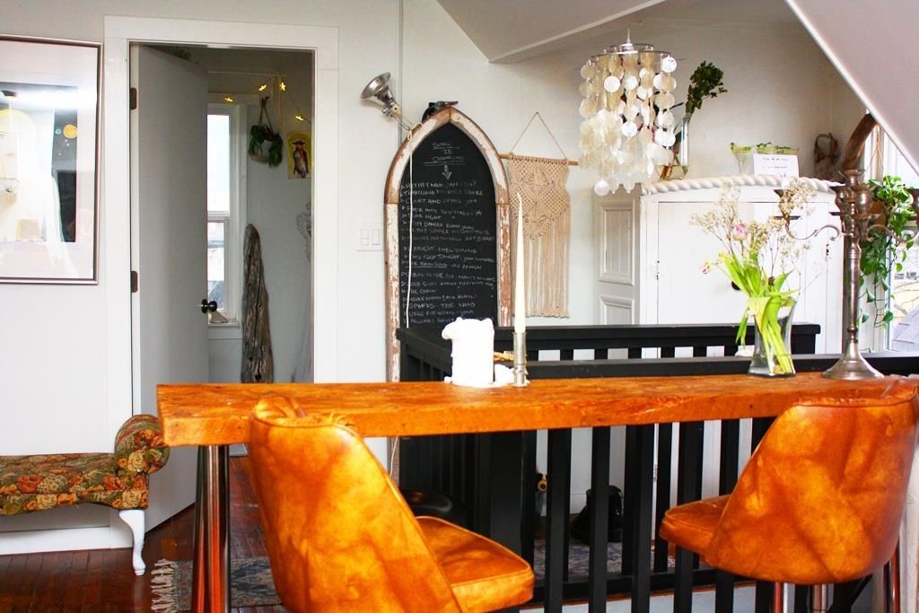 listing image 1103155045553064439