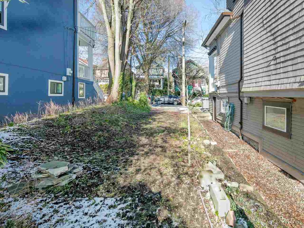 listing image 1108094983473113711