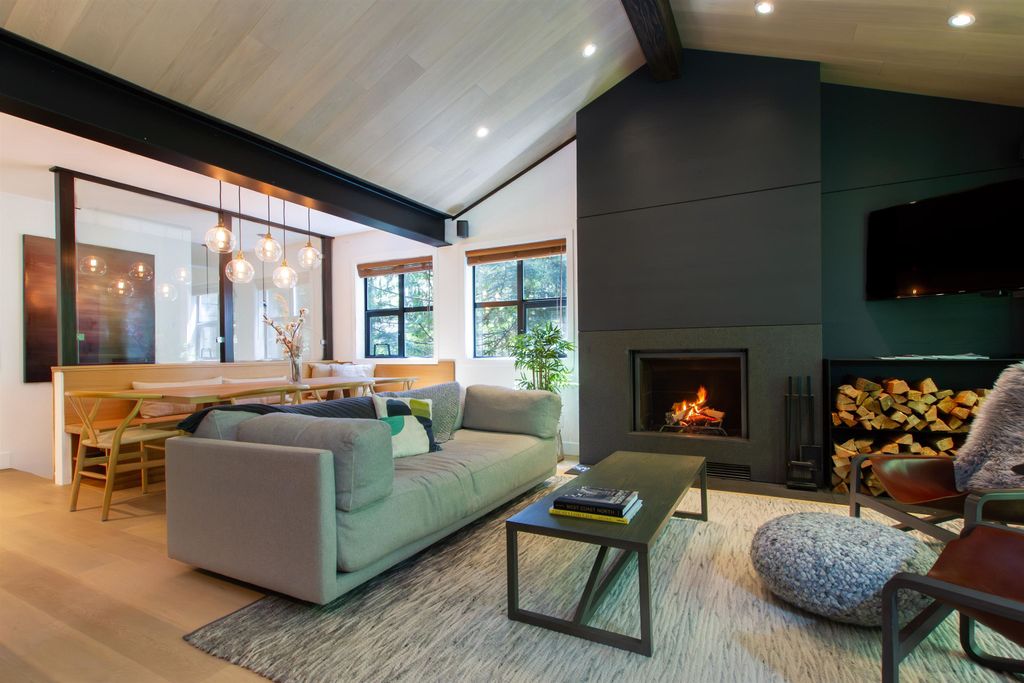 listing image 1109061477928154617