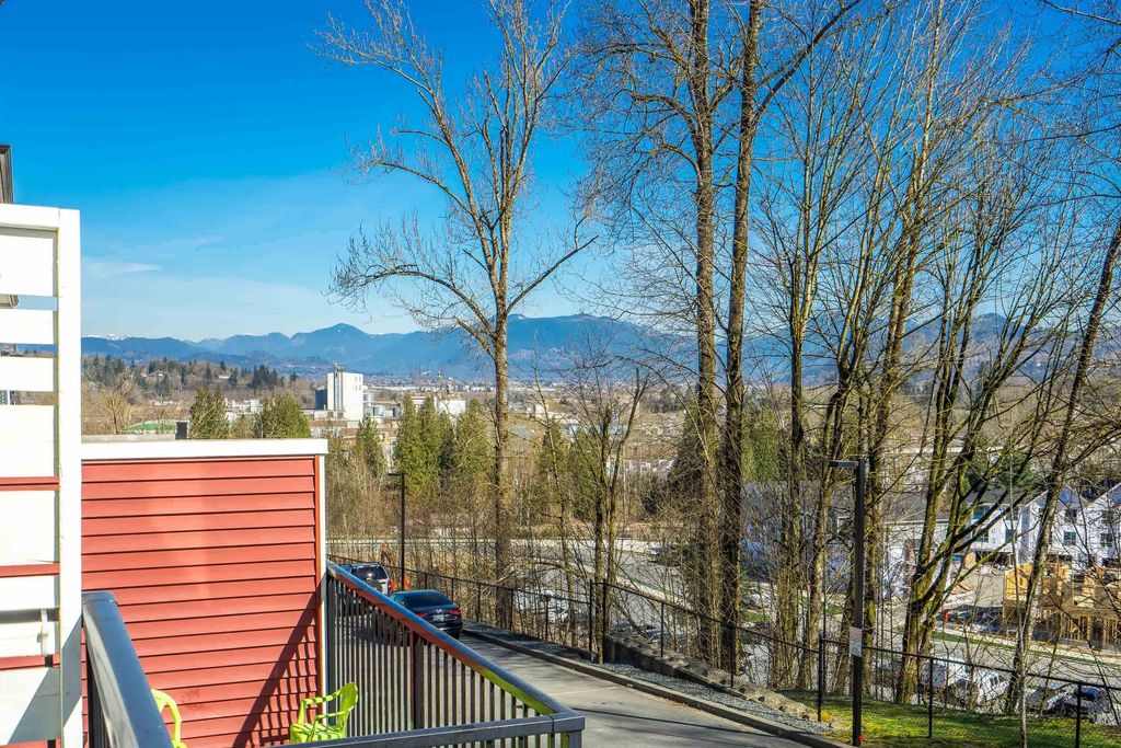 listing image 1108544754218873254